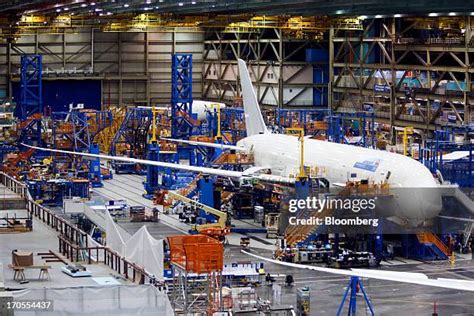 Boeing 787 Dreamliner assembly line at Everett, Washington facility