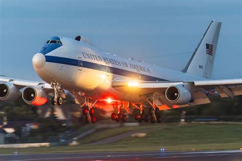 Boeing E-4B NEAC on runway