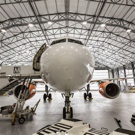 Boeing Global Services MRO hangar in full operation mode