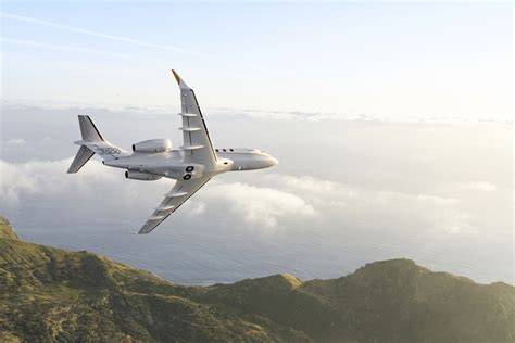Bombardier Challenger 3500 business jet in flight with Honeywell engines