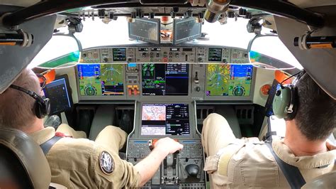 bombardier global 8000 cockpit with advanced avionics in night mode