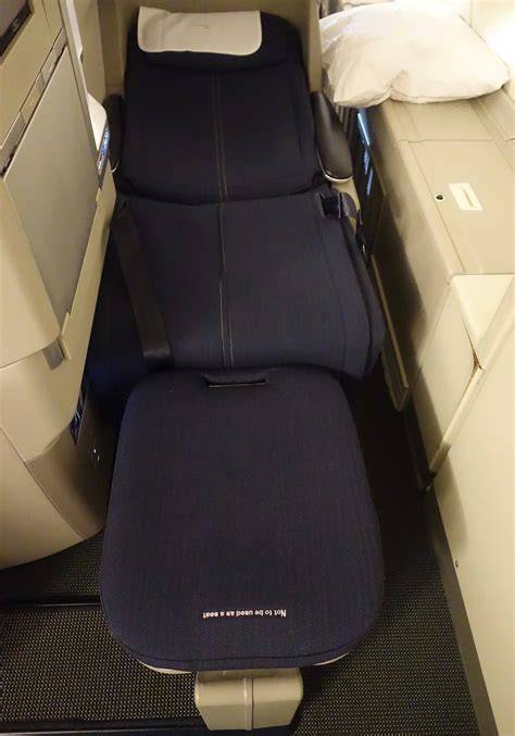 British Airways Club World flat bed Boeing 747 cabin launch