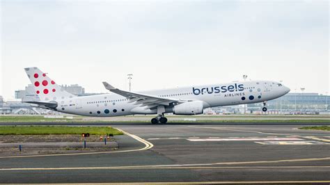 brussels airlines airbus taxiing on brussels airport tarmac