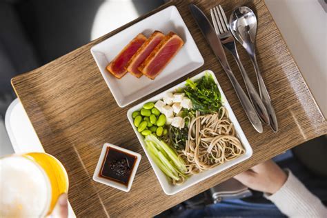 Buckwheat soba with ahi-tuna tataki in Alaska Airlines First Class tray service