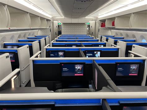 business class delta one cabin a350 interior nighttime