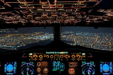 C-5M Super Galaxy glass cockpit LCD displays modern avionics