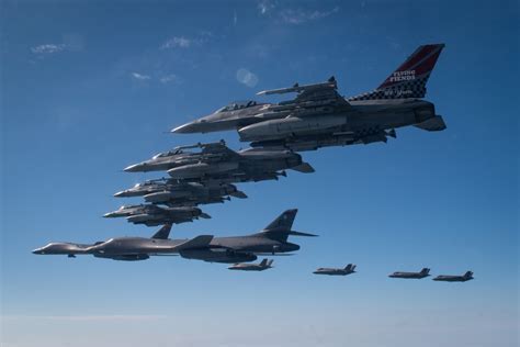 Canadian Air Force fighter jet escorting Korean Air plane during 9/11 squawk code confusion