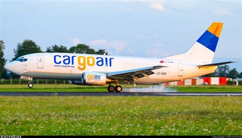cargoair converted 737-800sf unloading pallets at leipzig airport