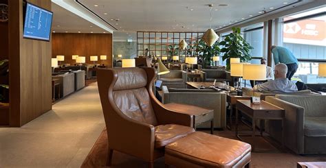 Cathay Pacific The Pier lounge Hong Kong noodle bar warm interior design