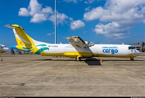 Cebu Pacific ATR 72-600 High Capacity taxiing for departure