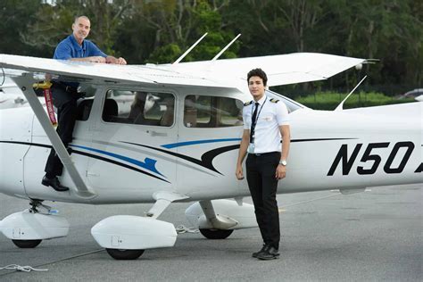 cessna vs piper student pilot stall practice