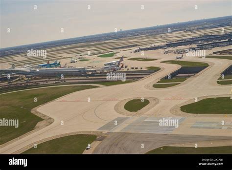Chicago O’Hare International Airport aerial view with multiple runways and terminals