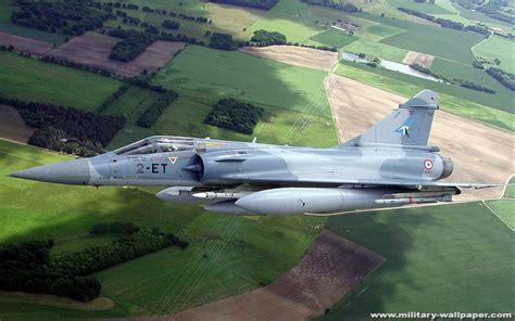 Dassault Mirage 2000 in flight