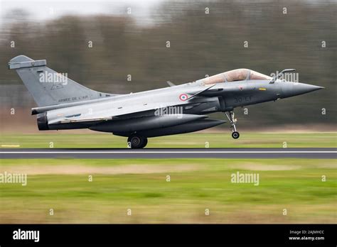 Dassault Rafale twin engine canard delta wing multirole fighter France