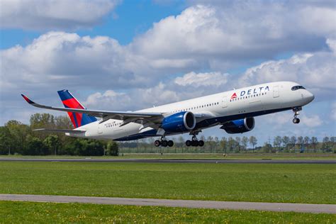 Delta Air Lines Airbus A350-900 replacing Boeing 747-400 long haul fleet