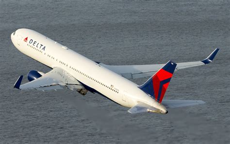 Delta Air Lines Boeing 767-300ER approaching retirement beside Airbus A330-900neo