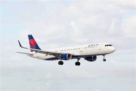 Delta Air Lines DL1334 Airbus A321 Fort Lauderdale flight delay after Atlanta return
