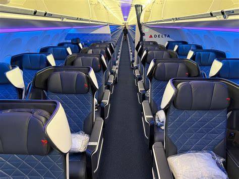 Delta Air Lines Main Cabin Airbus A321 seat width and armrest policy