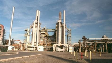 Delta Air Lines Trainer Refinery facility supplying jet fuel operations