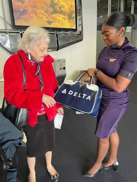 delta airlines flight attendant