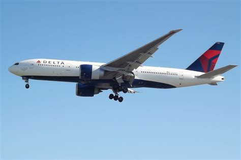 Delta Boeing 777-200LR long haul aircraft Atlanta international routes