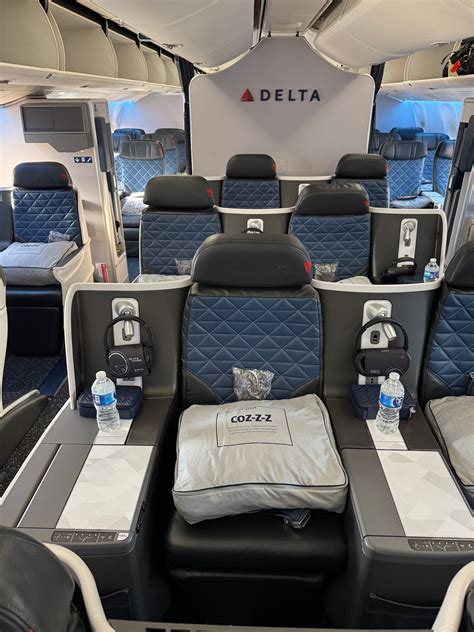 Delta One business class cabin Airbus A350 interior
