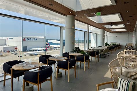 Delta One Lounge and Delta Sky Club at Seattle-Tacoma International Airport