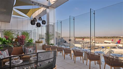 Delta One Lounge and premium facilities at Los Angeles International Airport
