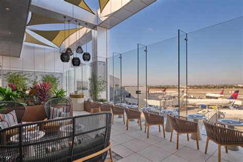 Delta One Lounge Los Angeles LAX premium airport experience Terminal 2