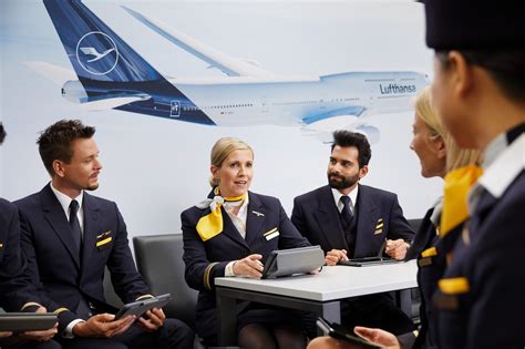 Delta pilots and cabin crew during briefing on Tel Aviv route risk factors