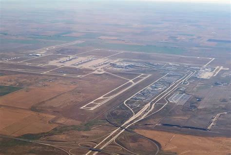 Denver International Airport 16,000 foot Runway 16R 34L high altitude Colorado