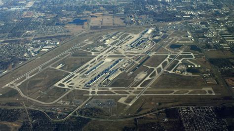 Detroit Metropolitan Wayne County Airport control tower and international terminal gates