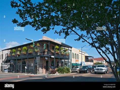 downtown new iberia louisiana street with local businesses hiring part-time workers
