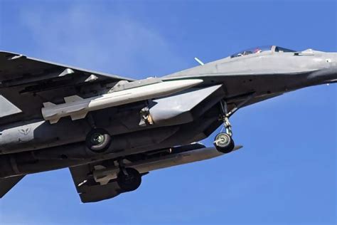 dutch f-16 that shot down serbian mig-29 in 1999