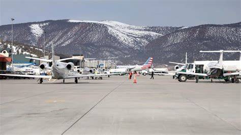 Eagle County Regional Airport winter departure to Miami Vail ski resort fare