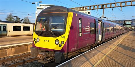 East Midlands Railway train approaching Luton Airport Parkway