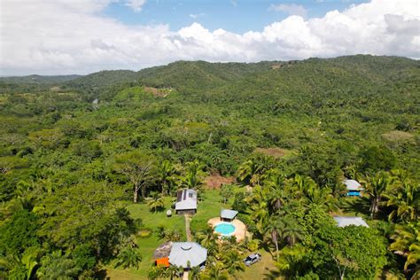 Eco-resort in Belize jungle tailored to European and Canadian nature tourists