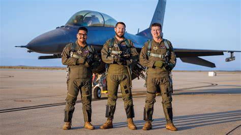 Edwards Air Force Base 15024-foot runway and Rogers Dry Lake flight testing