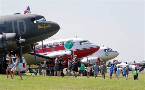 elvismobile jetstar rv parked at eaa airventure oshkosh 2024 with crowd