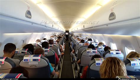embraer 195lr arkia israel airlines in-flight view