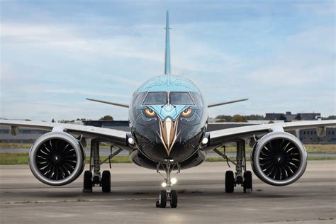 Embraer E195-E2 aircraft in Avelo Airlines future fleet concept