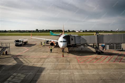 Emirates aircraft preparing for departure amid rising demand post-United withdrawal