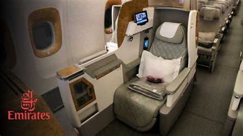 emirates boeing 777 business class suite close-up