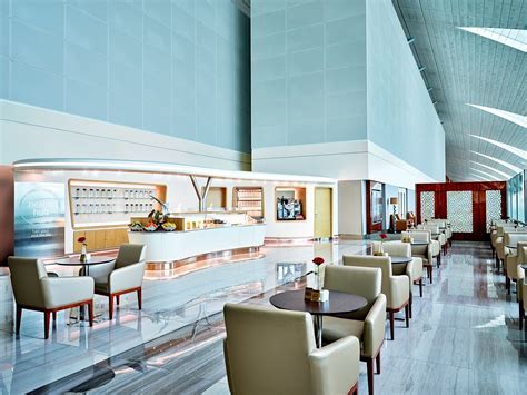 emirates business class lounge dubai concourse b