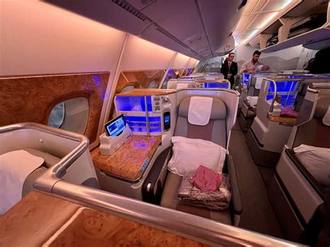 Emirates business class suite and cabin crew premium service