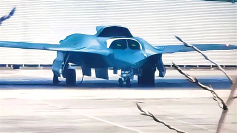 Engineers work on J-36 prototype inside Chengdu’s experimental hangar