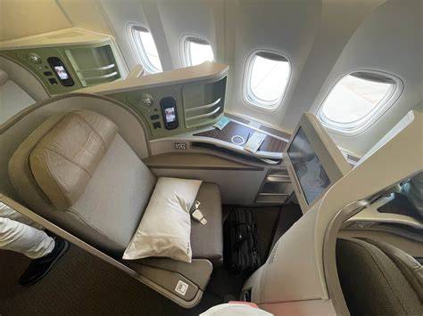 EVA Air Royal Laurel Class lie-flat bed Boeing 777-300ER transpacific overnight flight