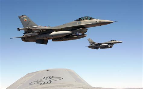 F-16 air-to-ground strike