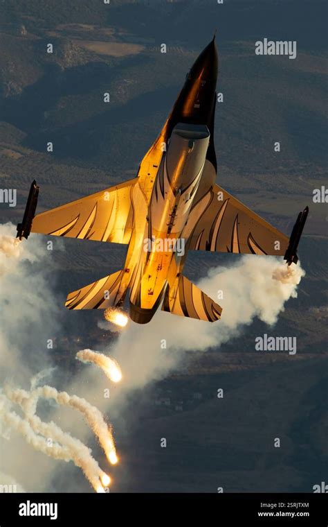 f-16 countermeasure flares