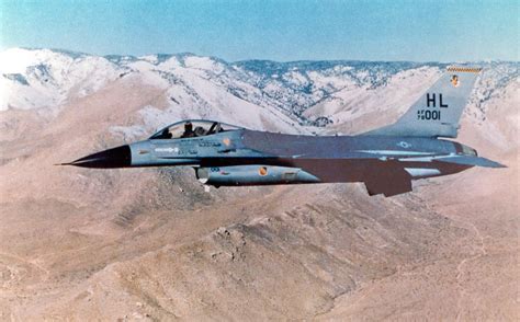 f-16 early block model in combat